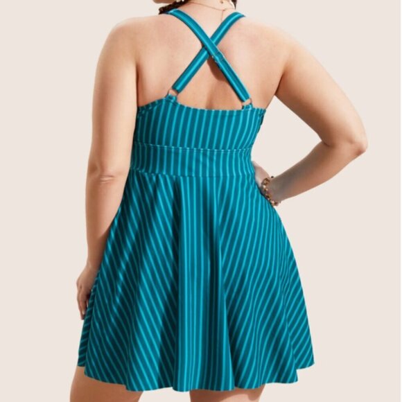 BloomChic Plus Size 2XL Overlap Collar Striped Tie Knot Swim Dress us18-20 - Picture 2 of 4